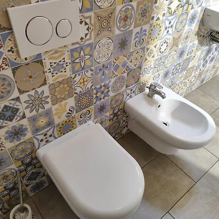 Elegante Casa Carl كومو
