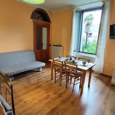 Apartament Elegante Casa Carl Como